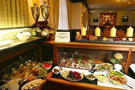 Hotell Aviv 3*