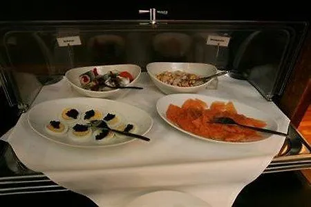 Hotell Aviv